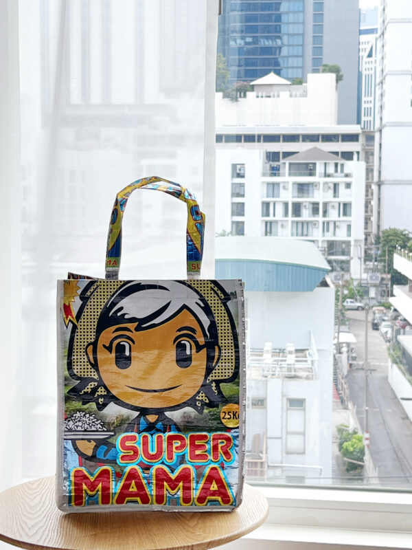 Super Mama Tote från Bali - Recycled Rice Bags - Mitzie Mee Shop