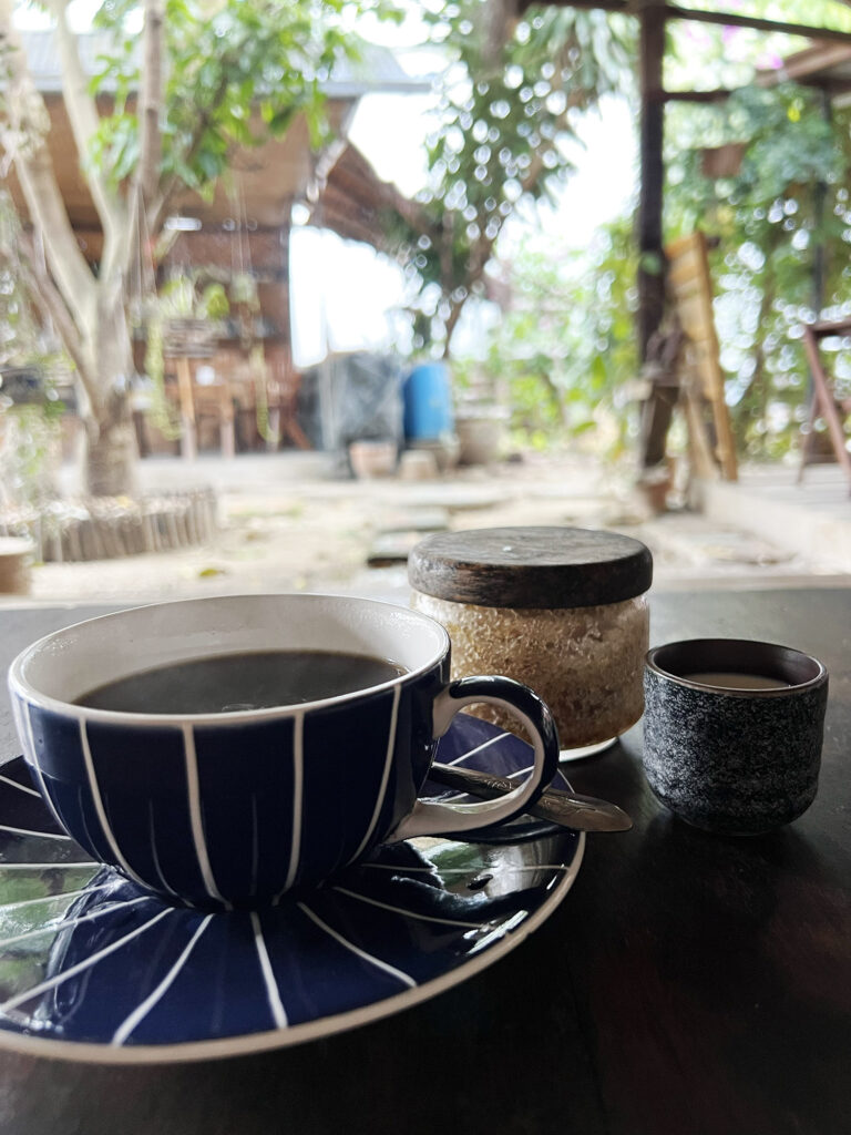 Mae Sot: Morgonkaffe på Tea Garden – En underbar start på dagen
