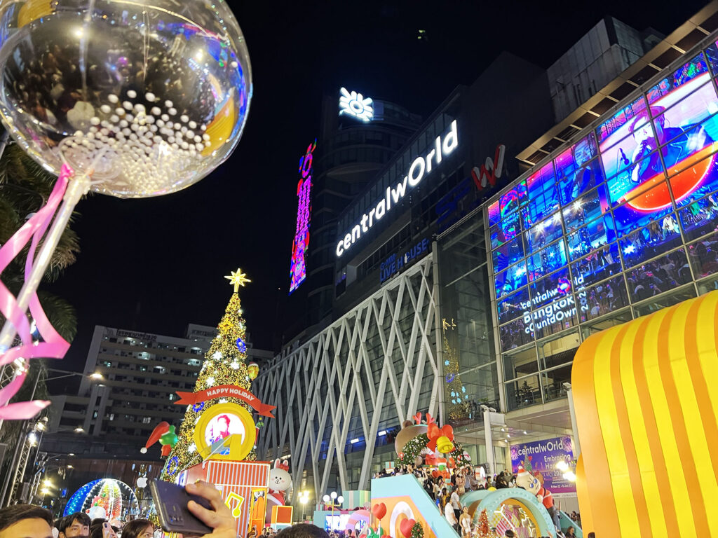 Nyårsafton i Bangkok och CentralWorld Countdown