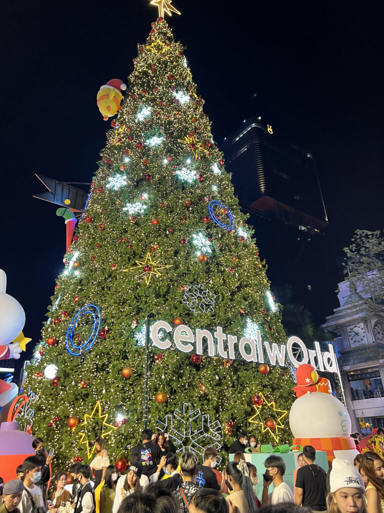 Nyårsafton i Bangkok och CentralWorld Countdown