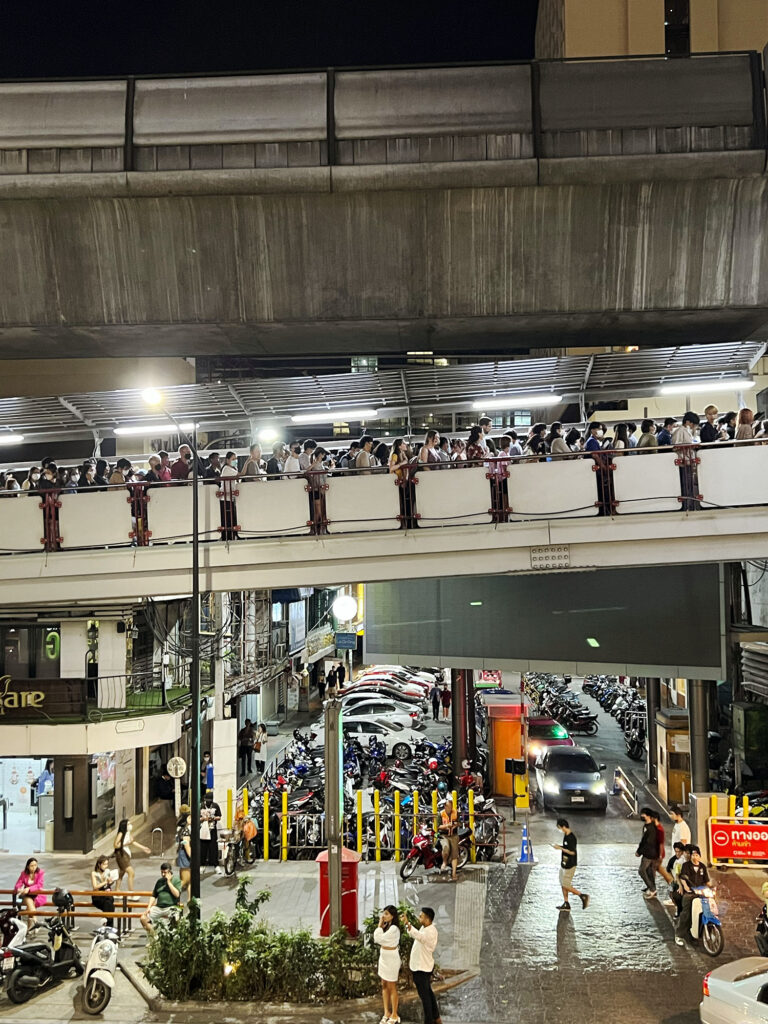 Nyårsafton i Bangkok och CentralWorld Countdown