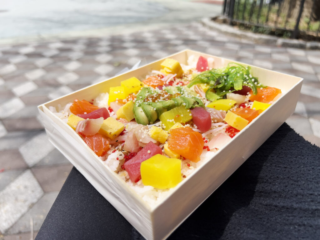 New York: Genkiya Mart – Chirashi Sushi till frukost