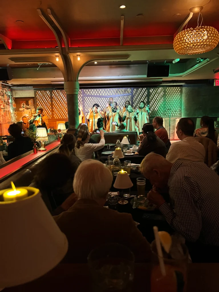 New York: Gospel Brunch på Red Rooster i Harlem